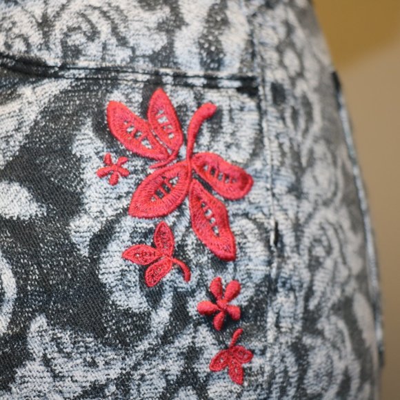 H & M printed short short - Picture 3 of 4